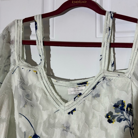 Lucky Brand Floral Cold-Shoulder Top, Size Medium - Picture 9 of 16
